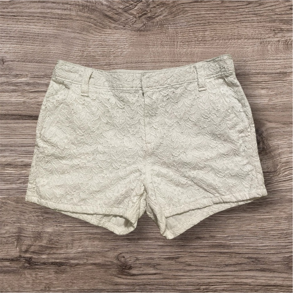 Old Navy white lace shorts